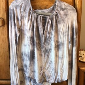 American Eagle tie dye long sleeve grey top